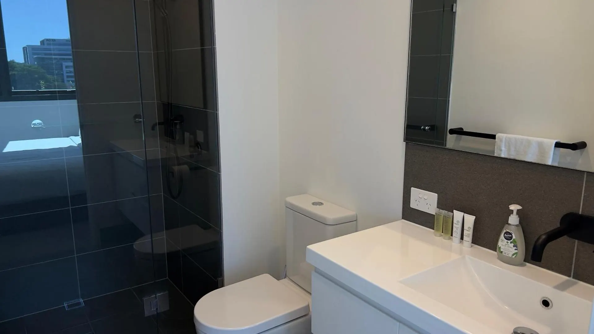 Utopia Apartments By Serain Residences Brisbane